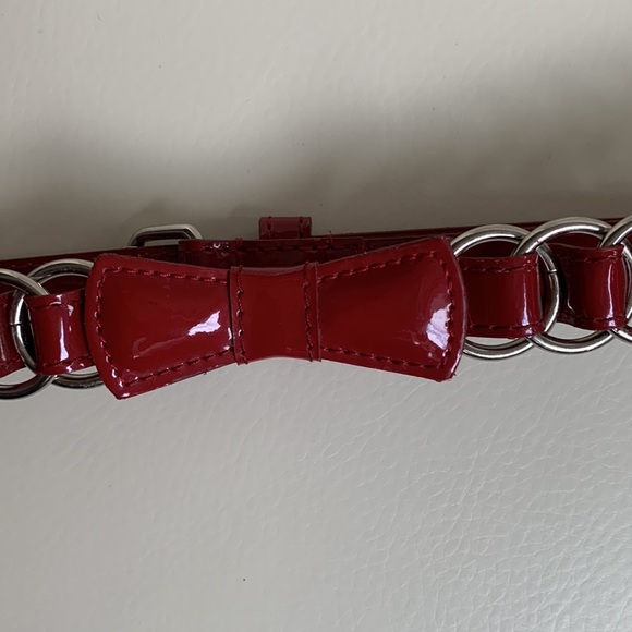 Vintage Red Patent Belt with Bow and Silver Hardware - Picture 2 of 5
